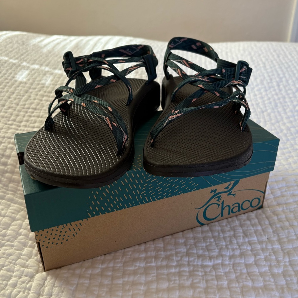 NWT Wide Width Chaco Sandals - Picture 8 of 9
